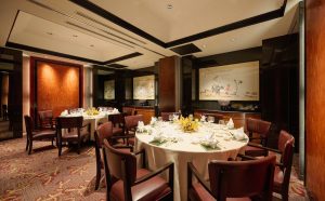 Private dining rooms Jade and Emerald at Li Bai Cantonese Restaurant, Sheraton Towers Singapore - featuring Fan Zeng artwork and imperial table settings
